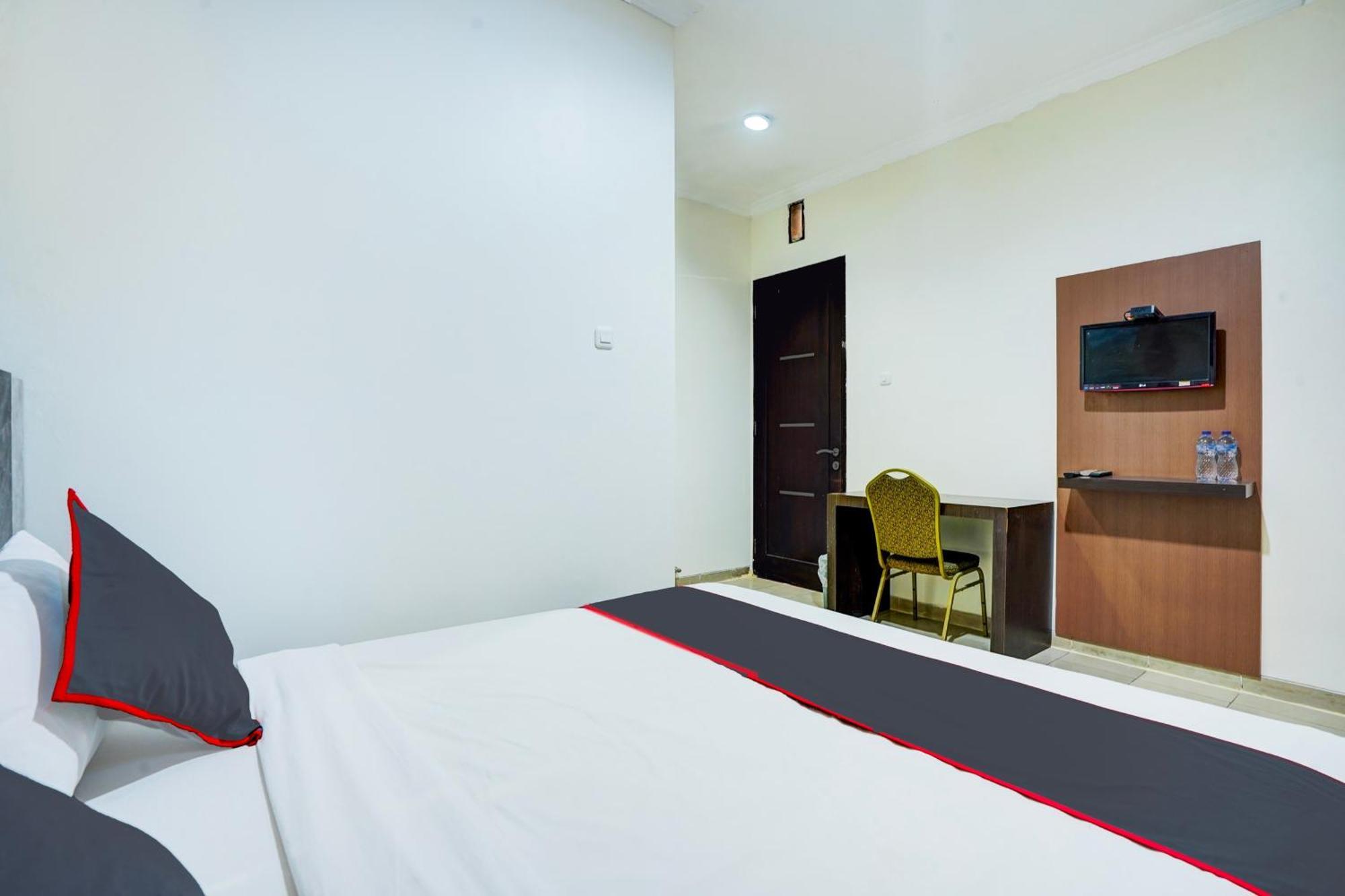 Hotel O Padang City Center Near Pantai Padang Formerly D'Dhave Hotel Экстерьер фото